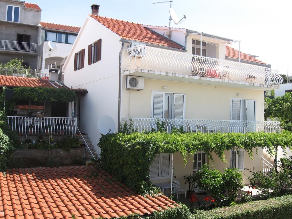 Apartmani Niki Hvar Хвар Экстерьер фото