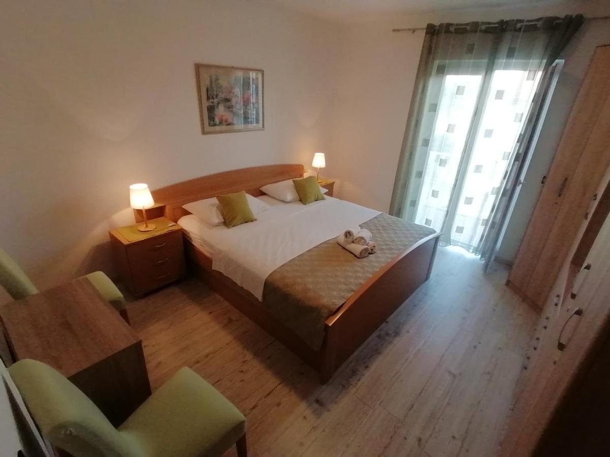 Apartmani Niki Hvar Хвар Экстерьер фото