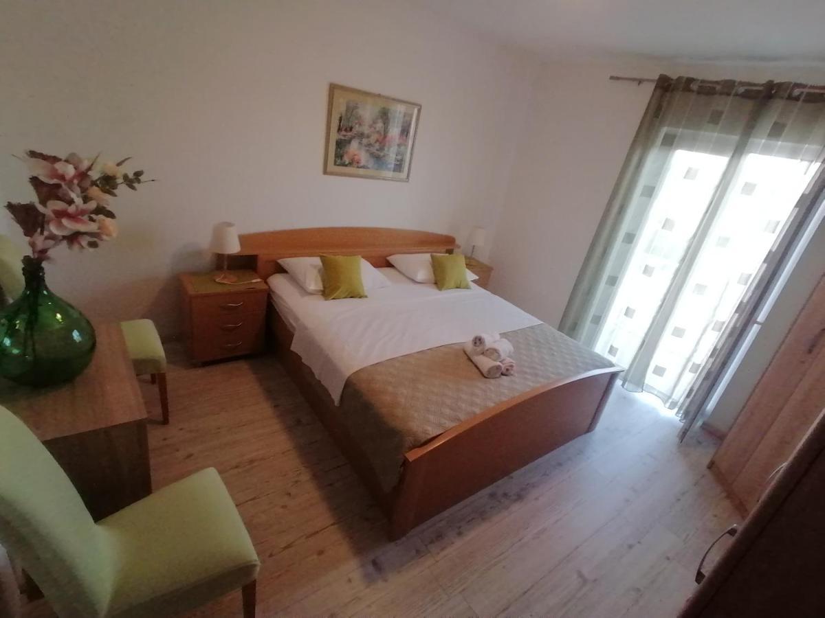 Apartmani Niki Hvar Хвар Экстерьер фото