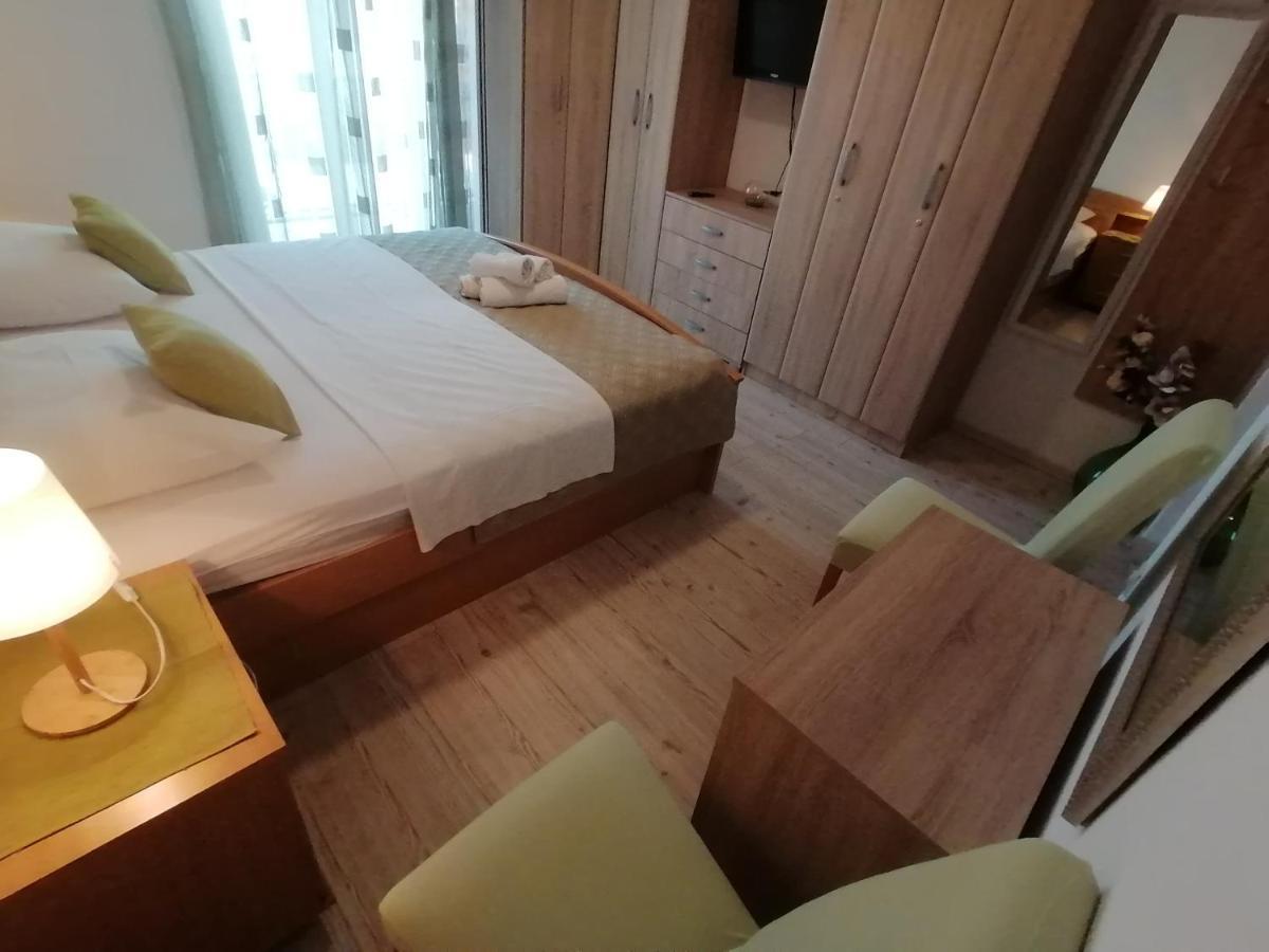 Apartmani Niki Hvar Хвар Экстерьер фото