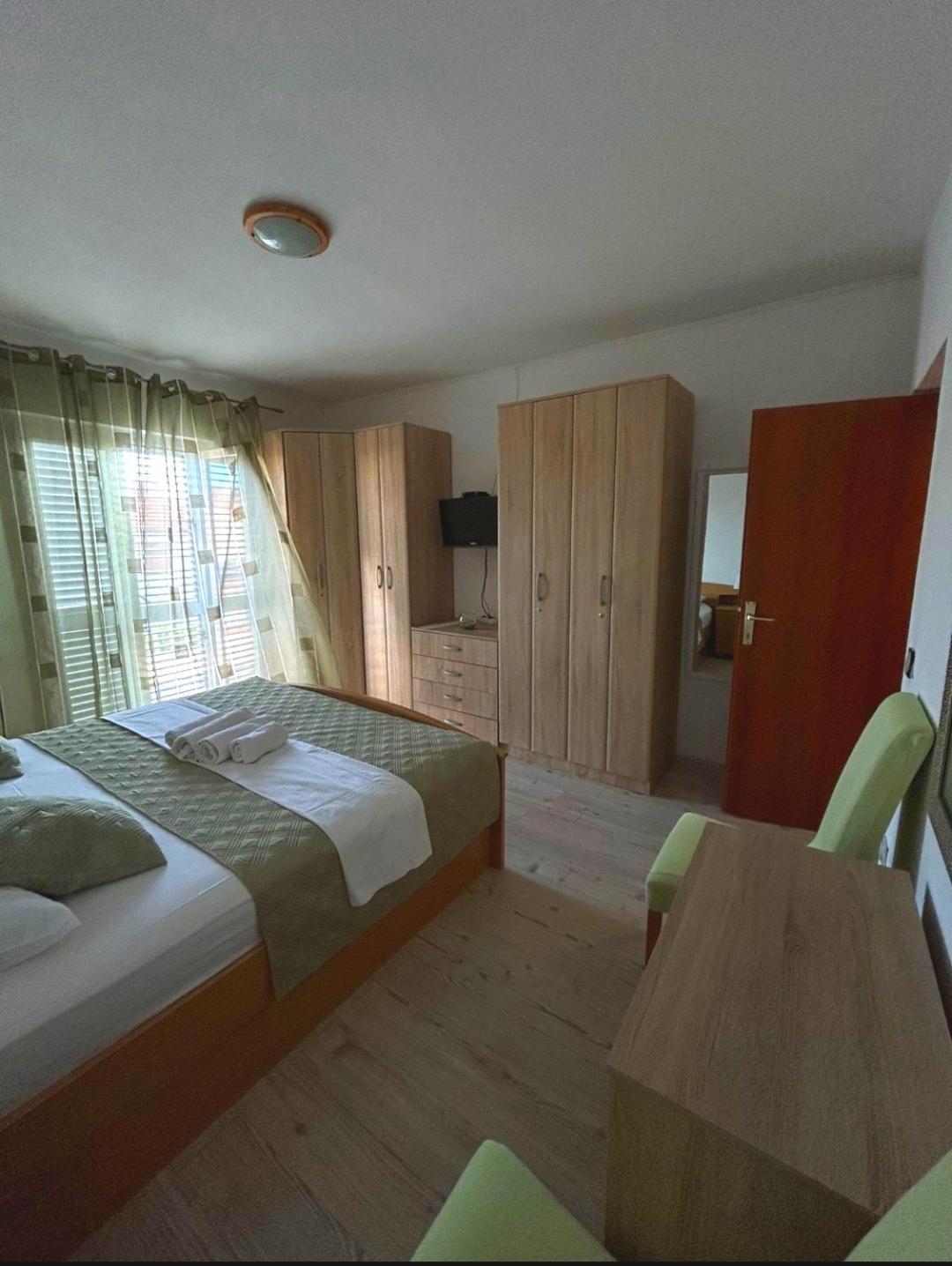 Apartmani Niki Hvar Хвар Экстерьер фото