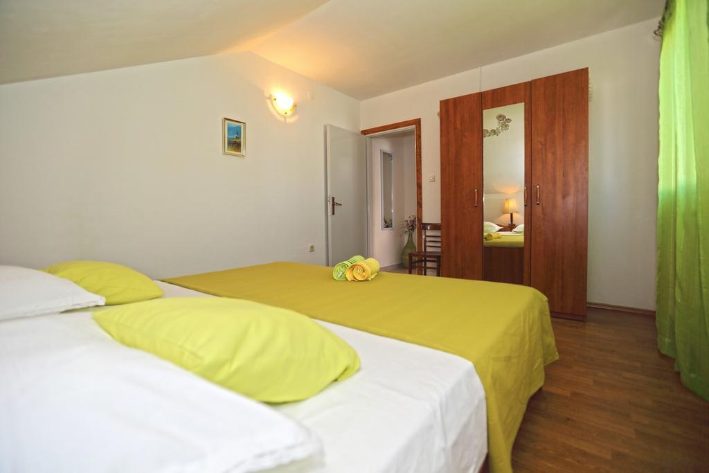 Apartmani Niki Hvar Хвар Номер фото