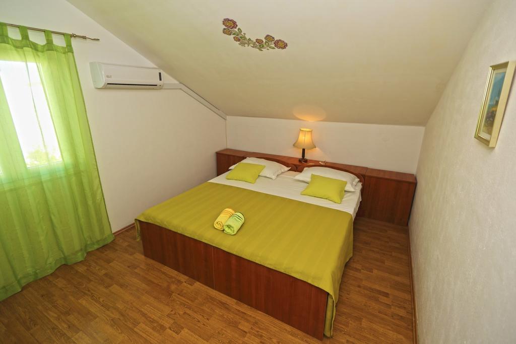 Apartmani Niki Hvar Хвар Номер фото