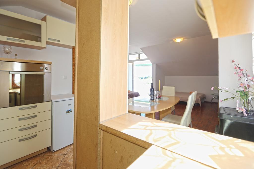 Apartmani Niki Hvar Хвар Номер фото