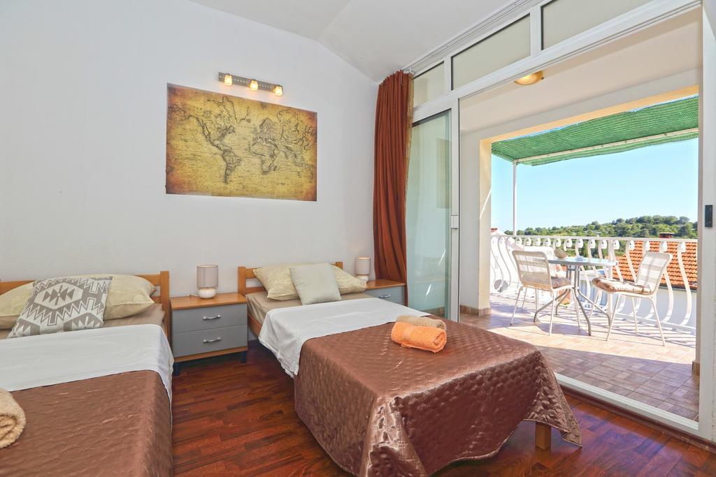 Apartmani Niki Hvar Хвар Номер фото